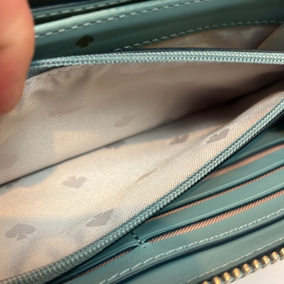 Kate Spade: Cameron Large Continental Wallet - Picture 9 of 9